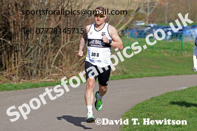 Senior Mens 2026 NECAA Royal Signals Road Relays, Hetton Lyons Country Park, Hetton le Hole. Photo: David T. Hewitson/Sports for All Pics
